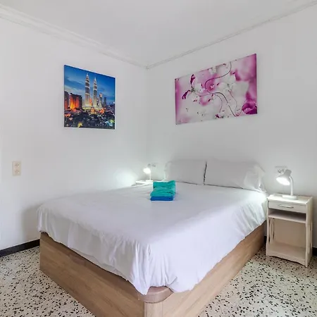 Flatguest Apartman *